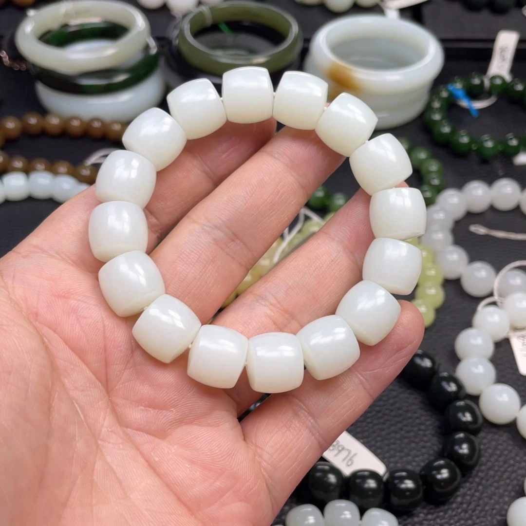 西***雪和田玉未镶嵌手链