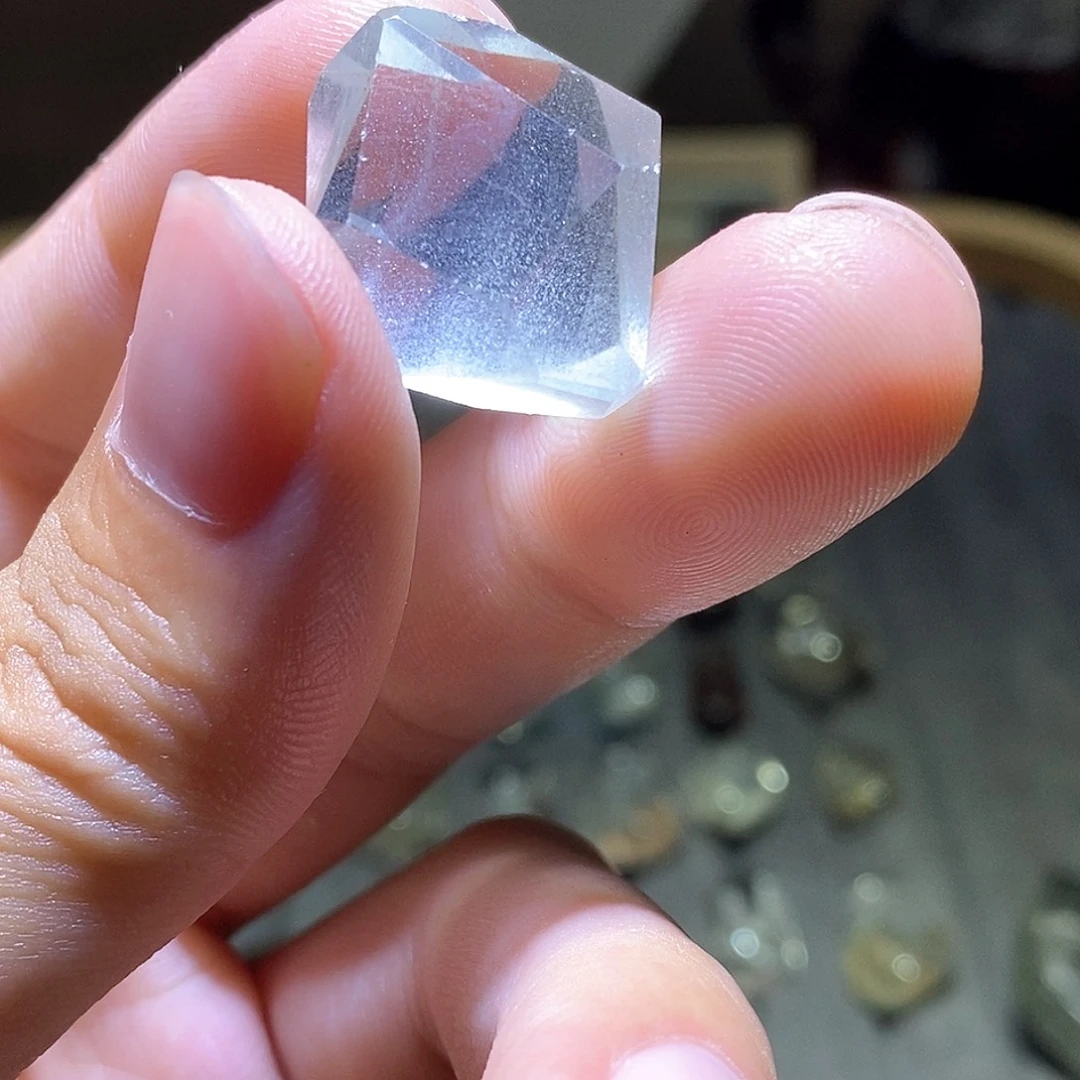 S***s未镶嵌颈饰水晶水晶