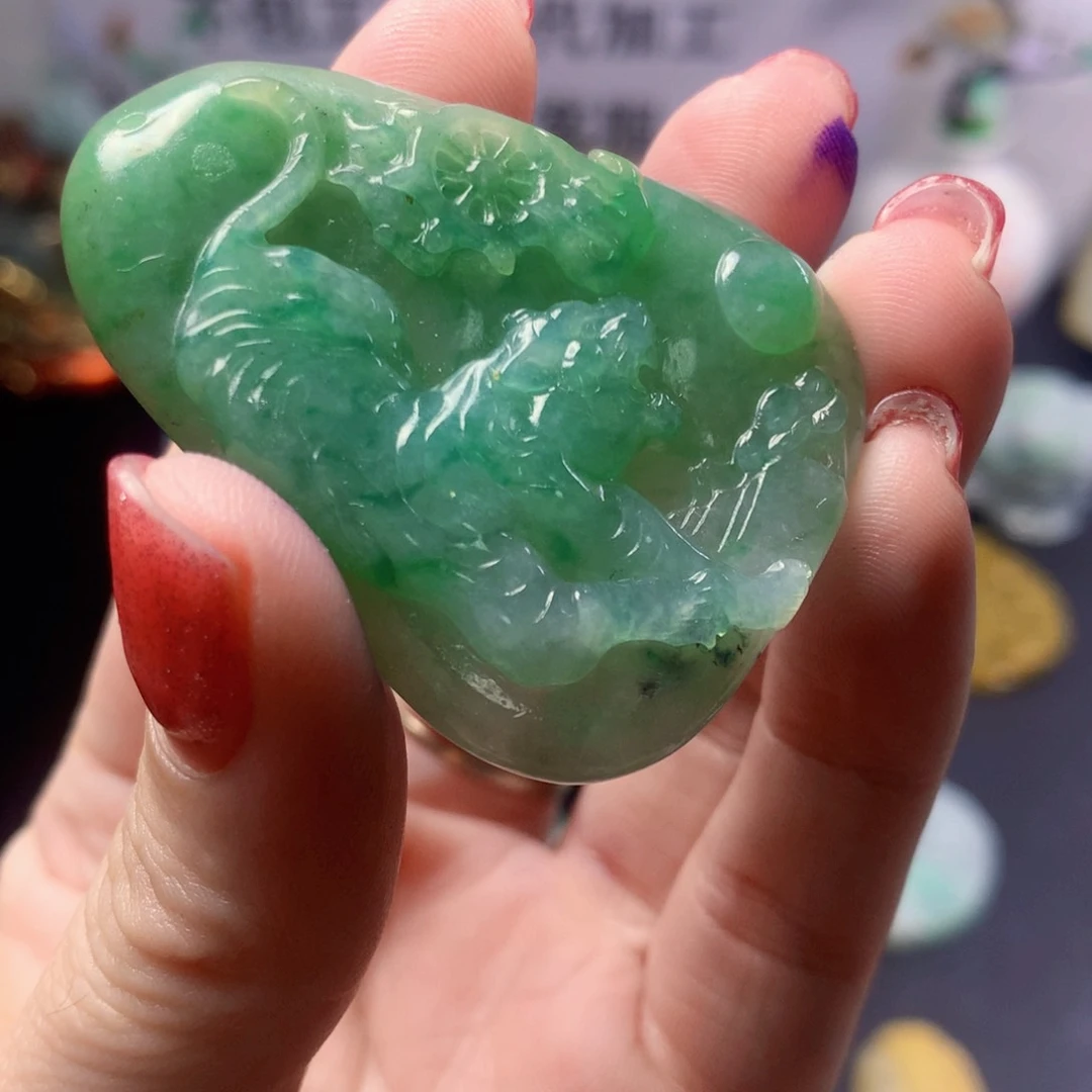 足金镶嵌戒指翡翠纯天然