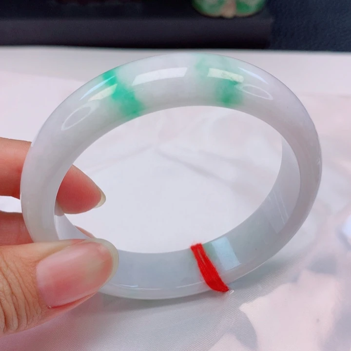 翡翠未镶嵌手镯56圈