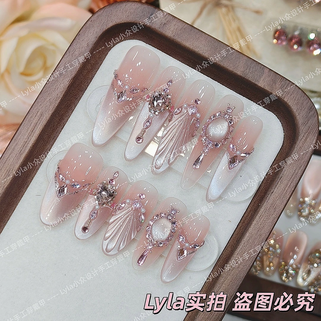 【美杜莎】纯手工穿戴美甲猫眼光疗立体锆石钻爆闪蹦迪满钻