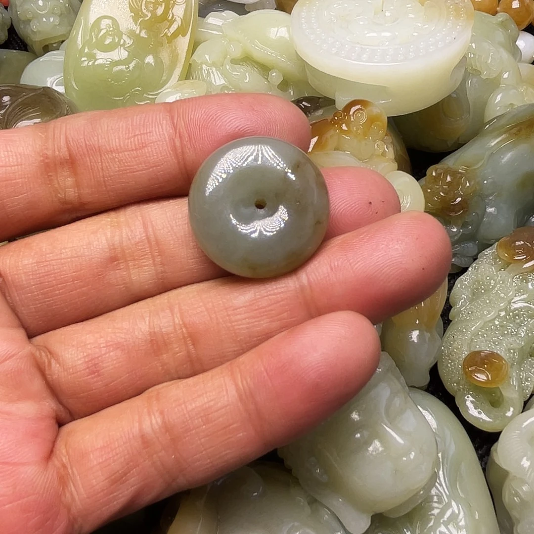 和田玉吊坠(不含链)未镶嵌