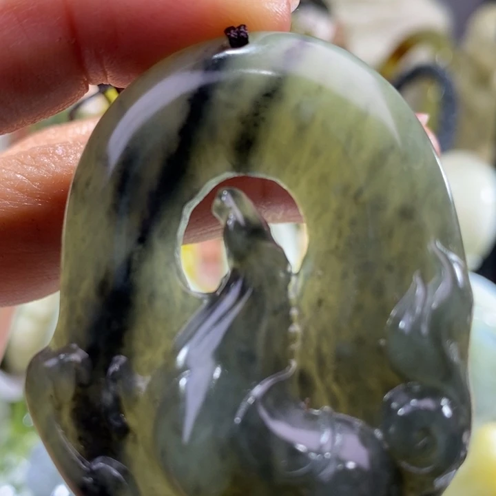 岫玉未镶嵌岫玉吊坠