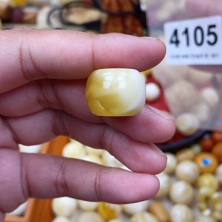 老***电蜜蜡未镶嵌珠宝奇石20