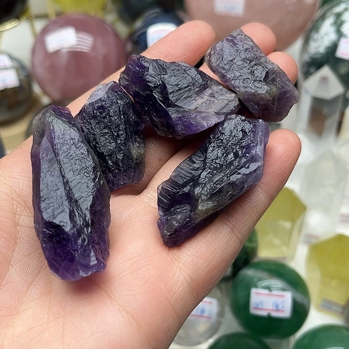 水晶珠宝半成品未镶嵌95克紫水晶原石