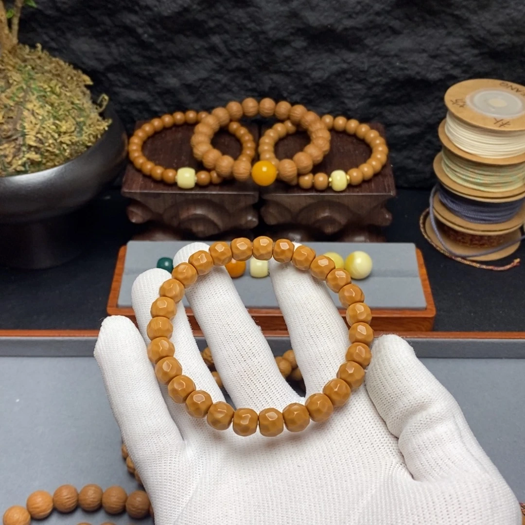 小****手串猴头核桃奶酪