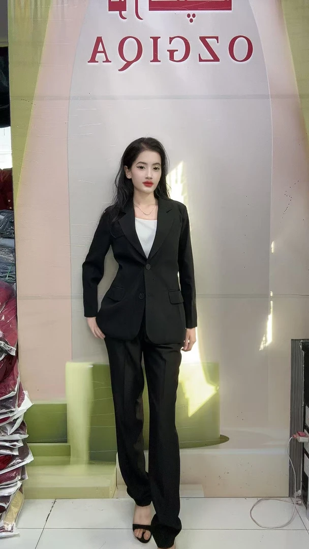 黑色女款西装套装包邮661888