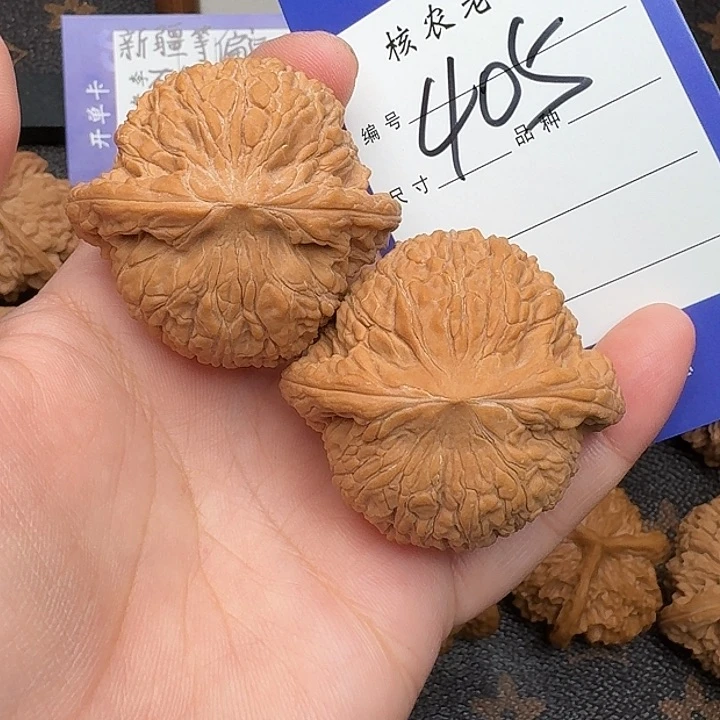 桃核吊坠泥鳅背44尺全品
