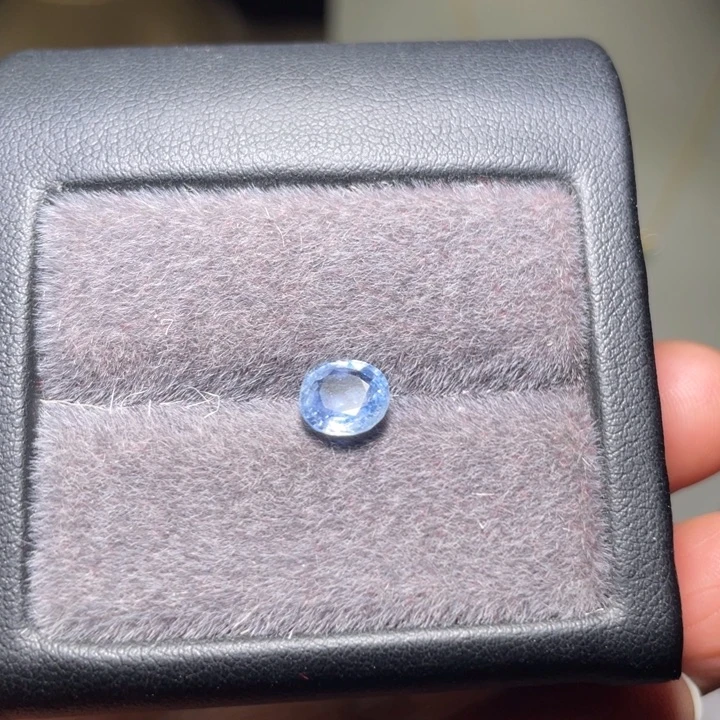 蓝宝石裸石未镶嵌缅甸天然抹谷无烧蓝宝石1.52克拉