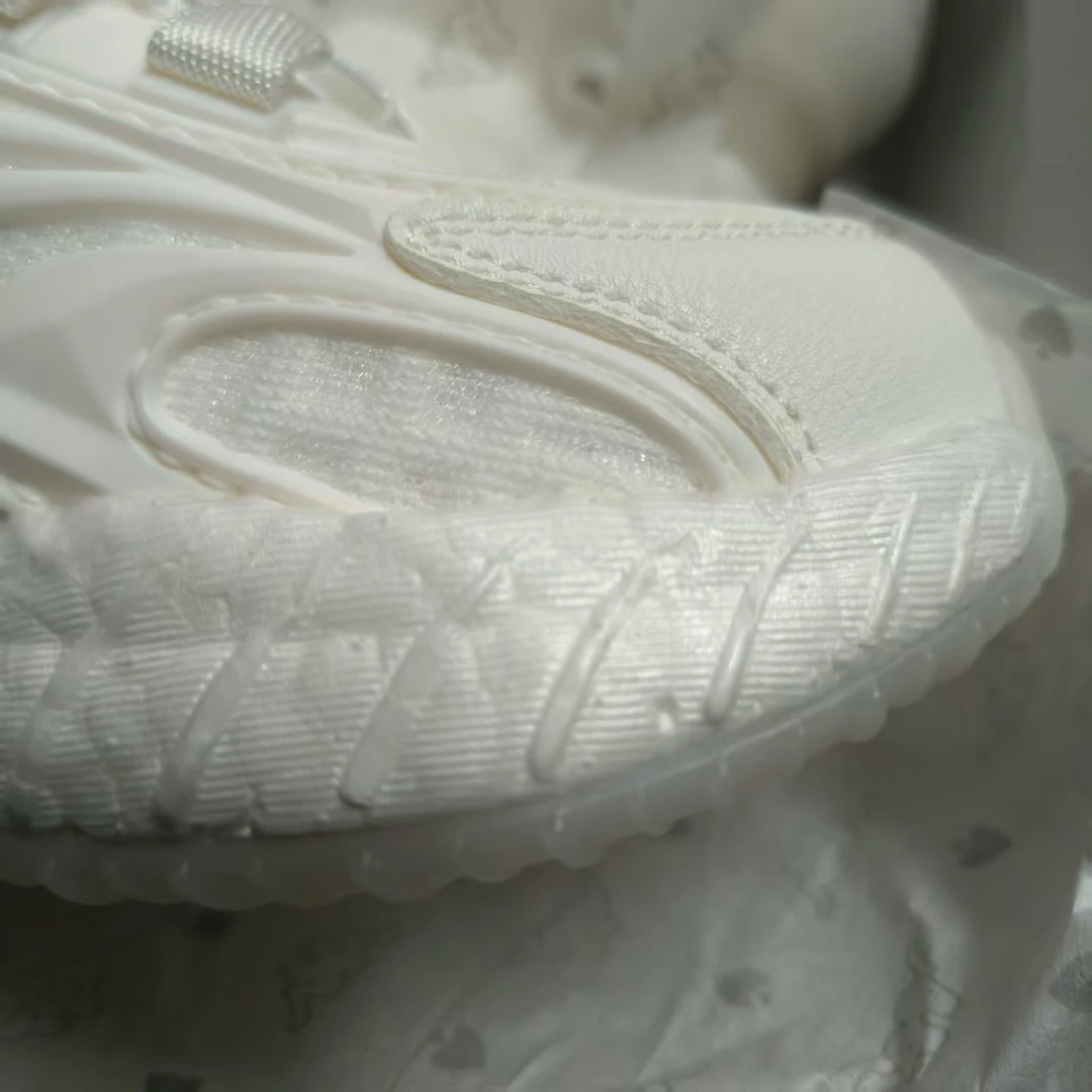 H【28-38码】卡帕旋钮扣童鞋中大童单网镂空透气男女童运动鞋2310