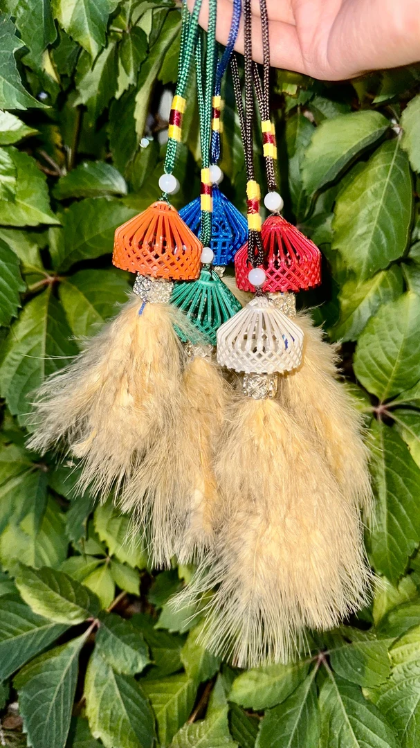 哈萨克族微型毡房框架模型：精巧工艺还原游牧民居特色