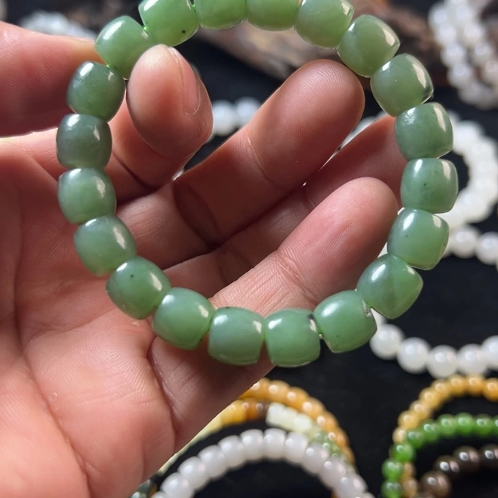 和田玉未镶嵌手串