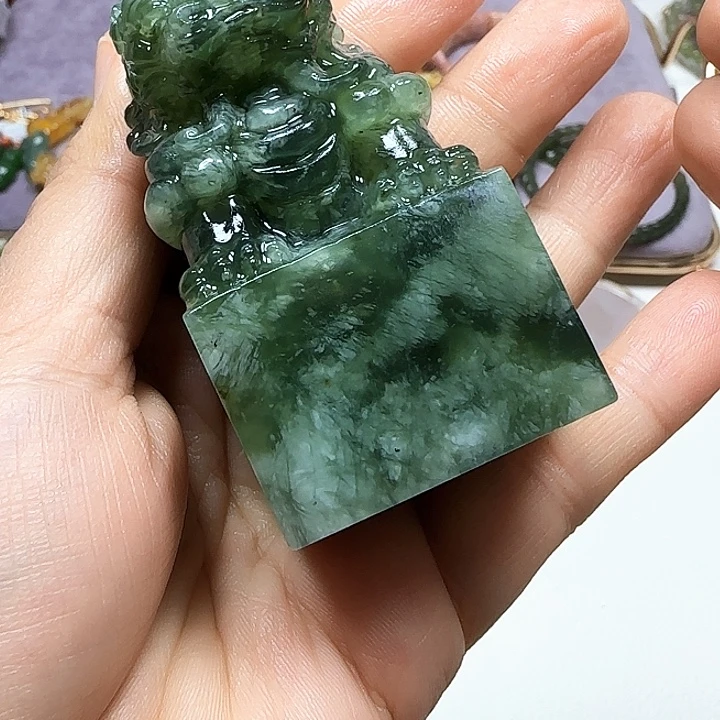 小***英蛇纹石玉未镶嵌印章