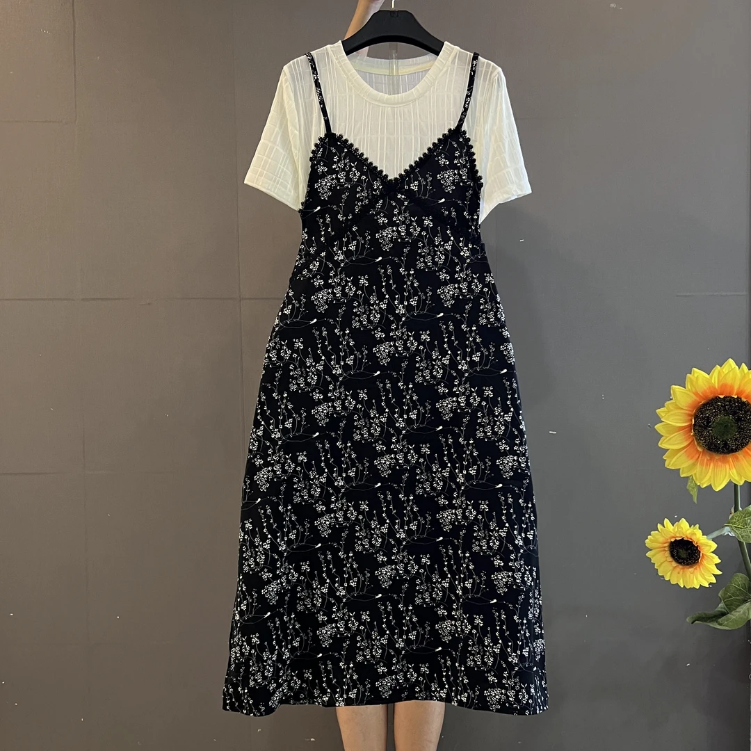 甜美风圆领拼接碎花拼接假两件遮肚显瘦大码连衣裙