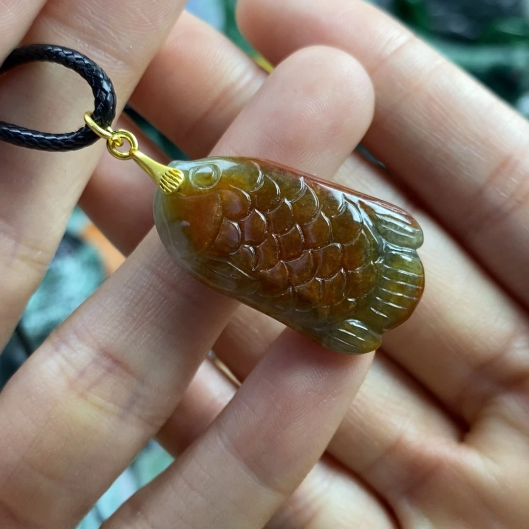 翡翠颈饰未镶嵌吊坠