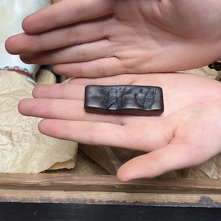 大叶紫檀（黑酸枝木类）