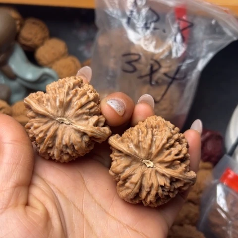 吊坠文玩核桃大尺精品满天星