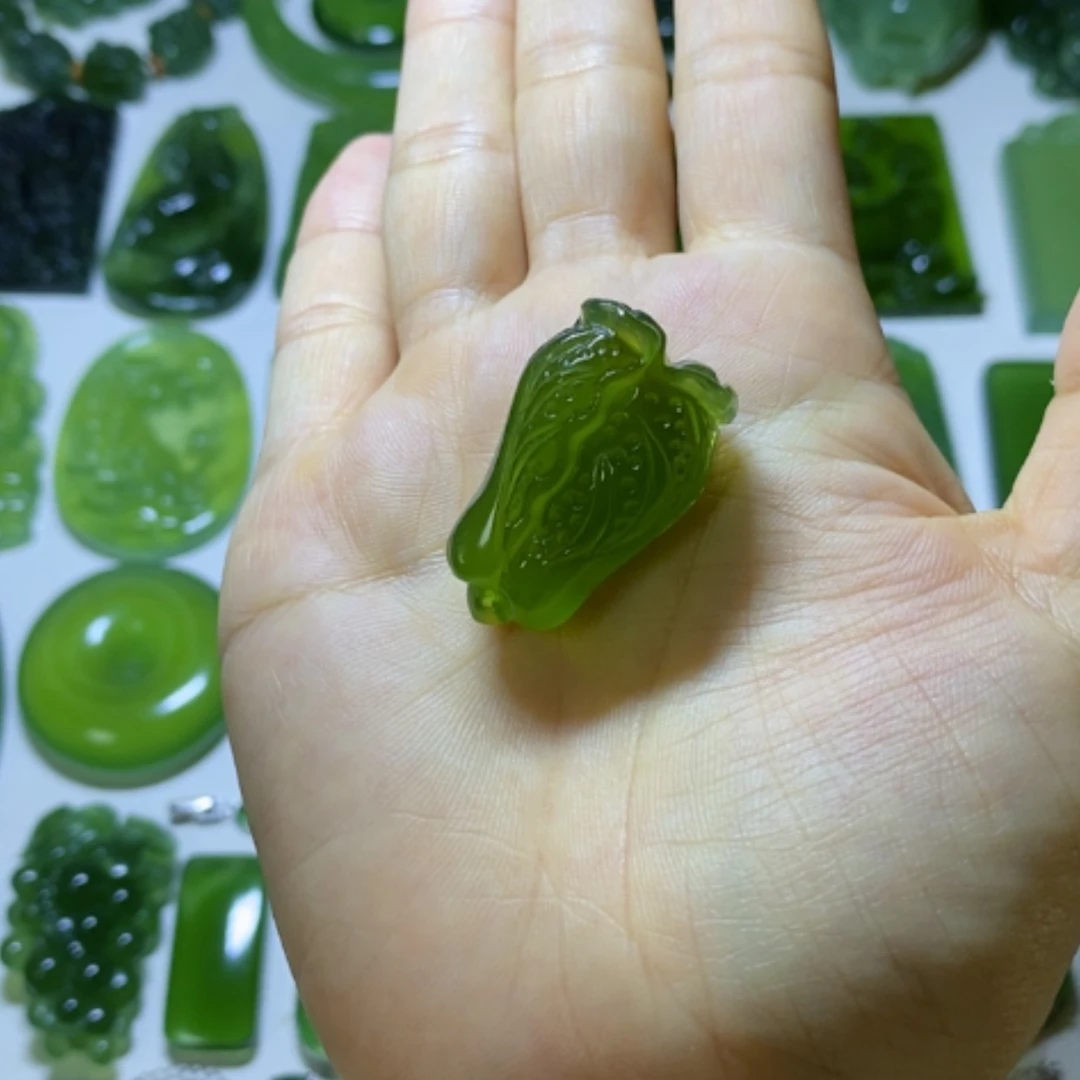 【闪购商品】未镶嵌蛇纹石玉颈饰
