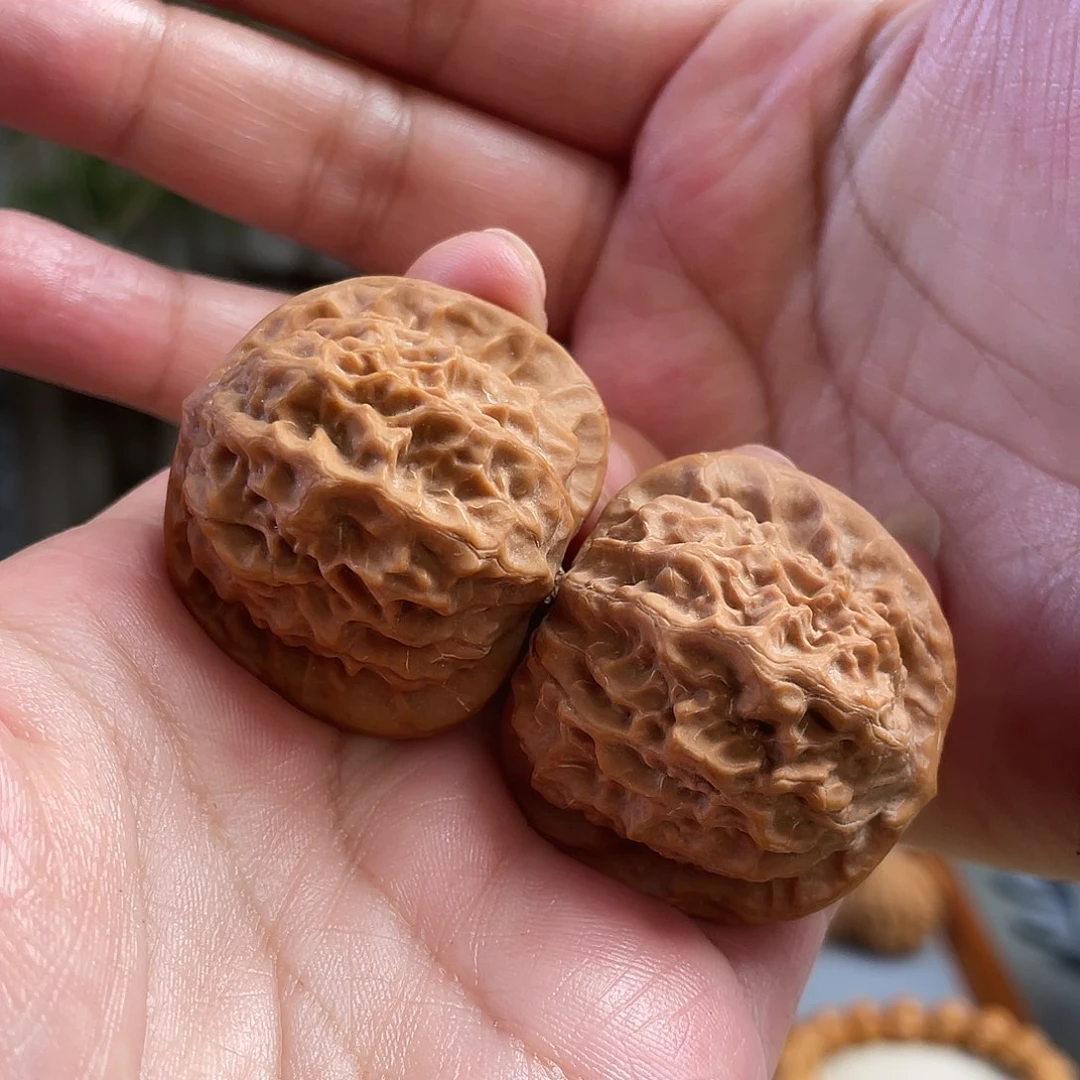 桃核把件40×37尺精修白茬瓷娃娃A167