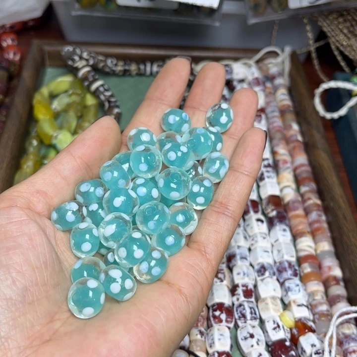 颈饰玻璃4528。  10个