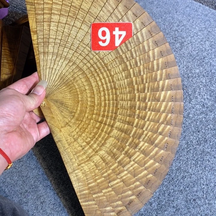 金丝楠S****t金丝楠木扇子扇子
