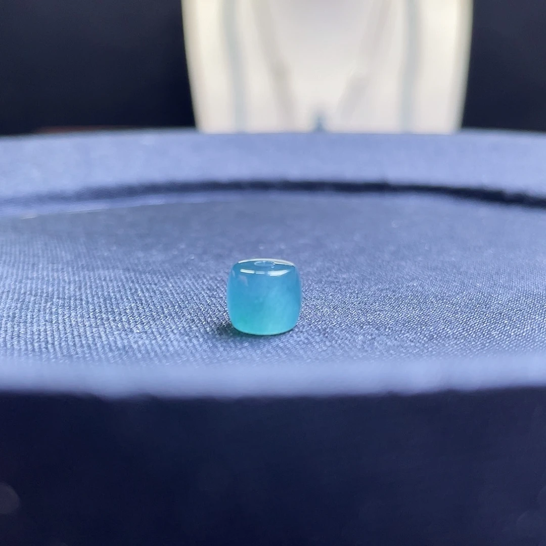 翡翠散珠天然A货翡翠卡7.3直切一颗