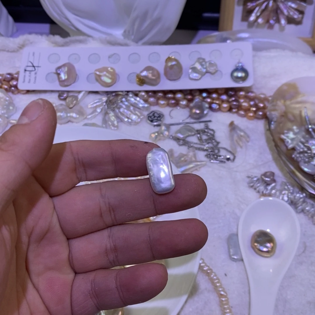 晞****淡水珍珠耳饰未镶嵌