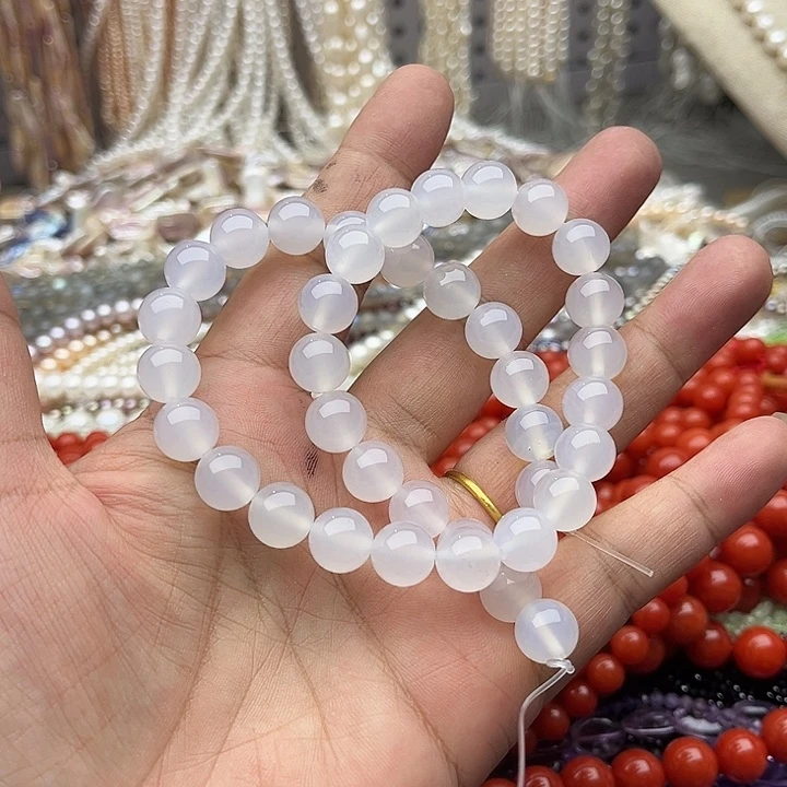 玛瑙/玉髓未镶嵌珠宝半成品一条10mm白玛瑙