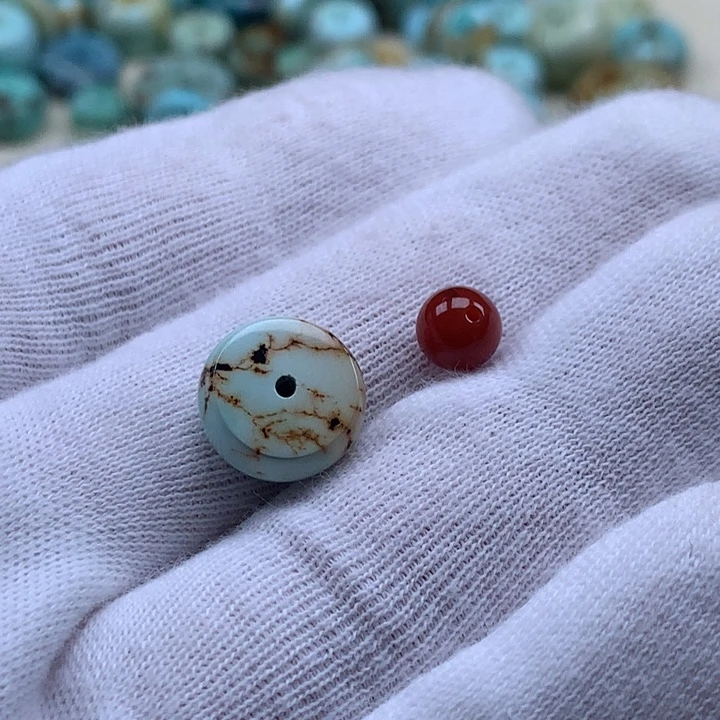 南红玛瑙未镶嵌珠宝奇石