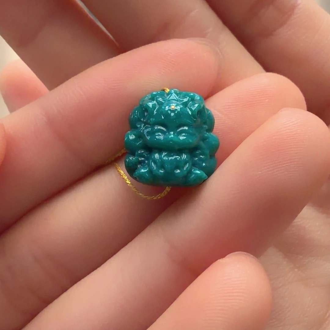 绿松石未镶嵌颈饰