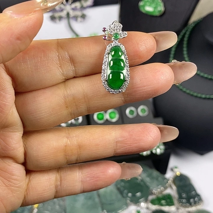 翡翠未镶嵌耳饰翡翠未镶嵌挂件