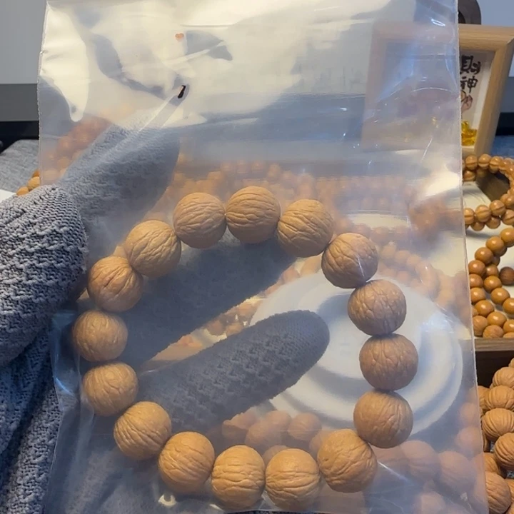 ***猴头核桃吊坠原皮猴头手串