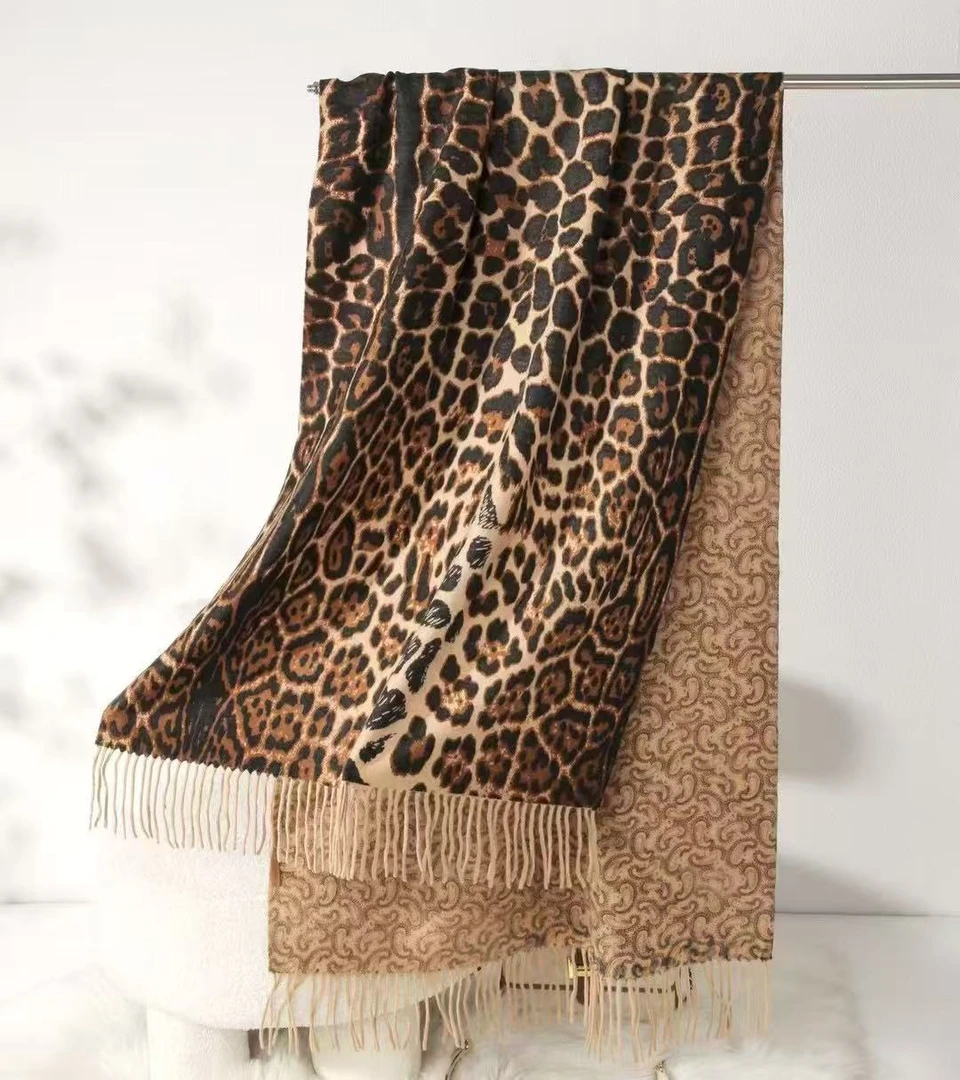 绒誉豹纹腰果花双面羊绒印花披肩流苏冬季秋冬时尚女士百搭经典