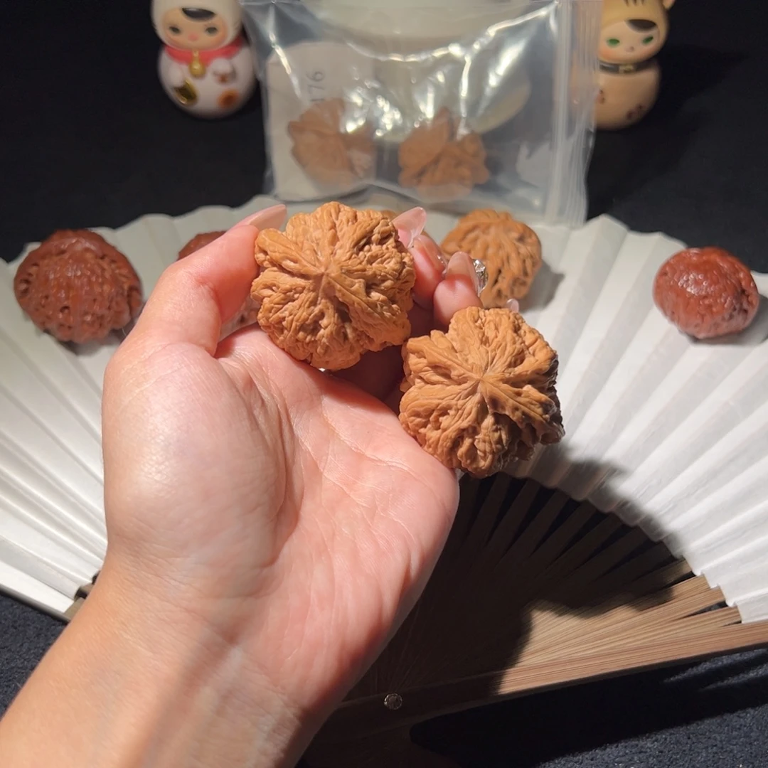 吊坠文玩核桃44粗筋