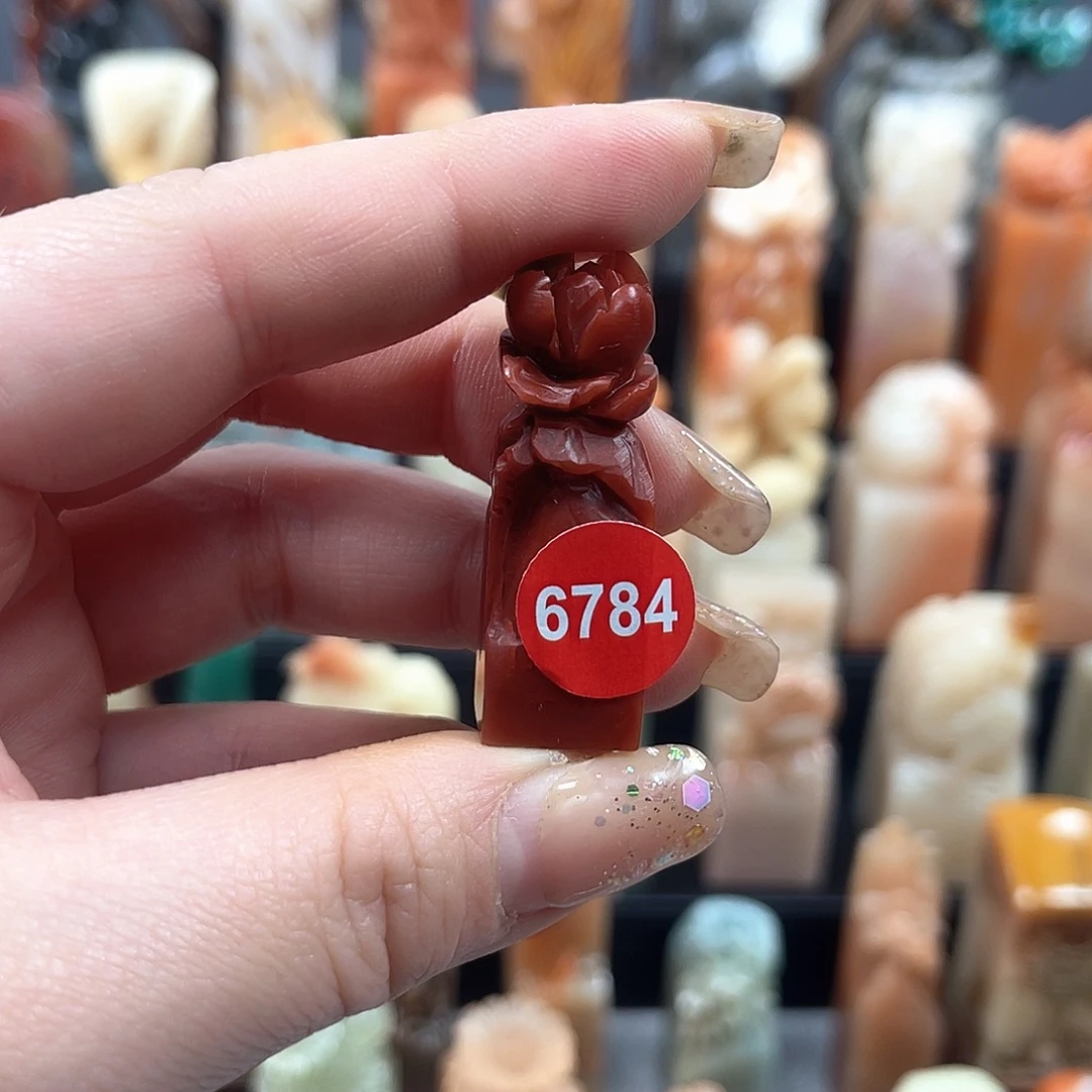 印石昌化石6784。