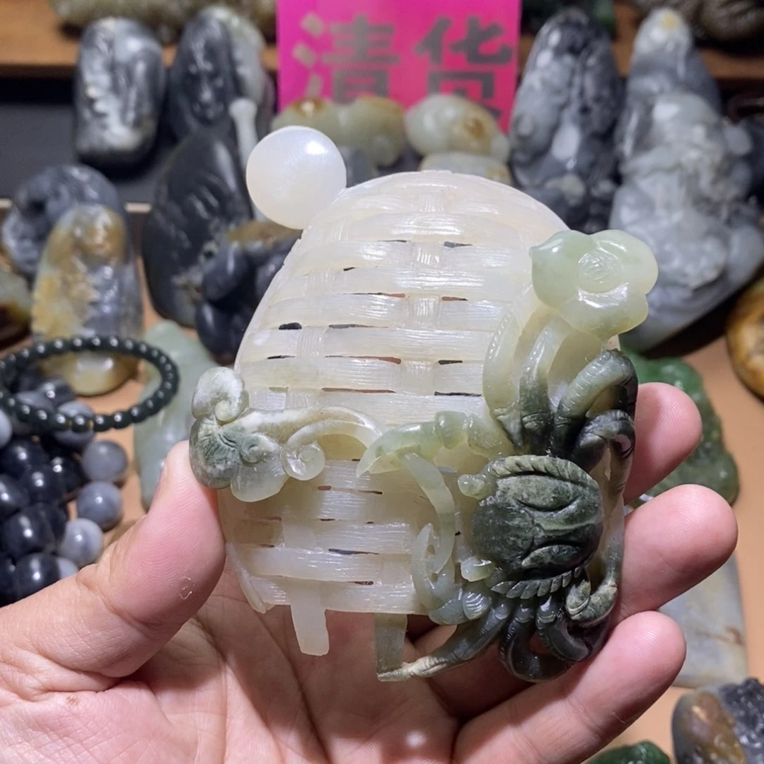 未镶嵌和田玉摆件