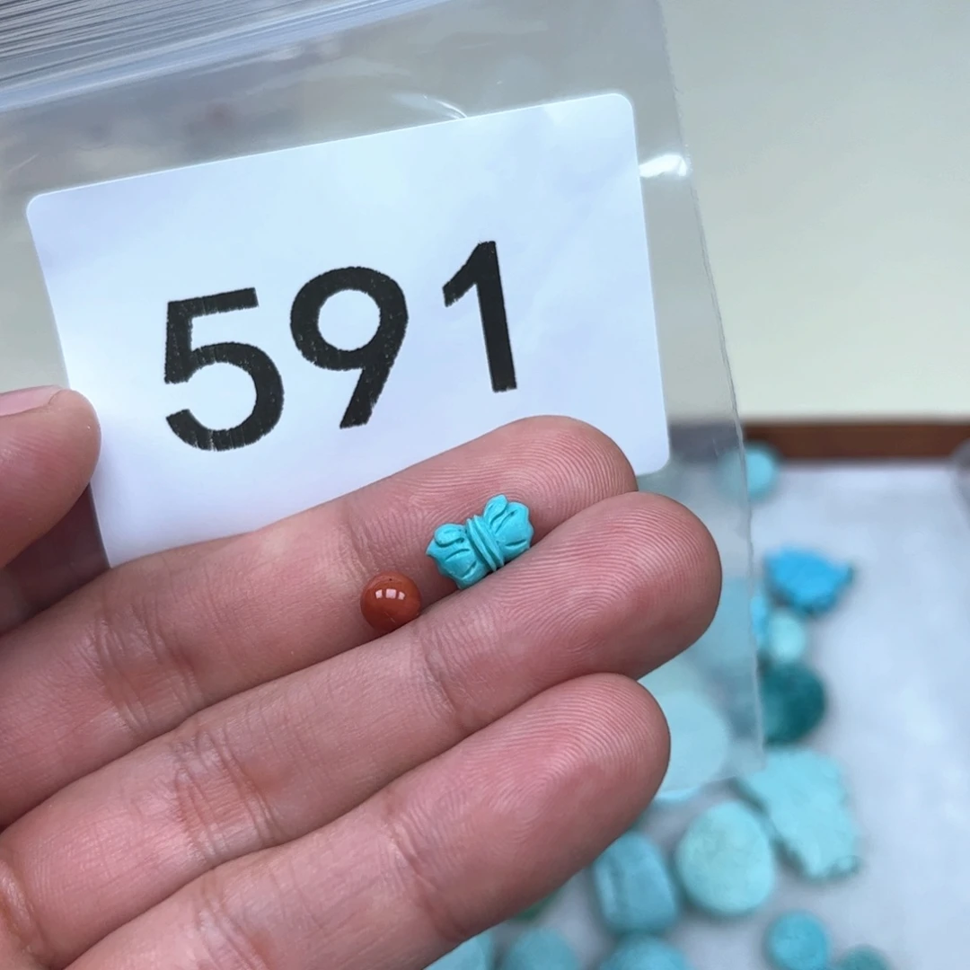 南红玛瑙未镶嵌珠宝奇石