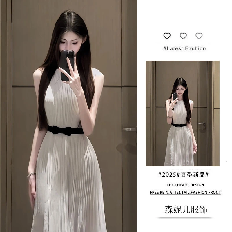 夏季温柔系穿搭女2025年新款韩系高级感气质收腰显瘦无袖连衣裙女