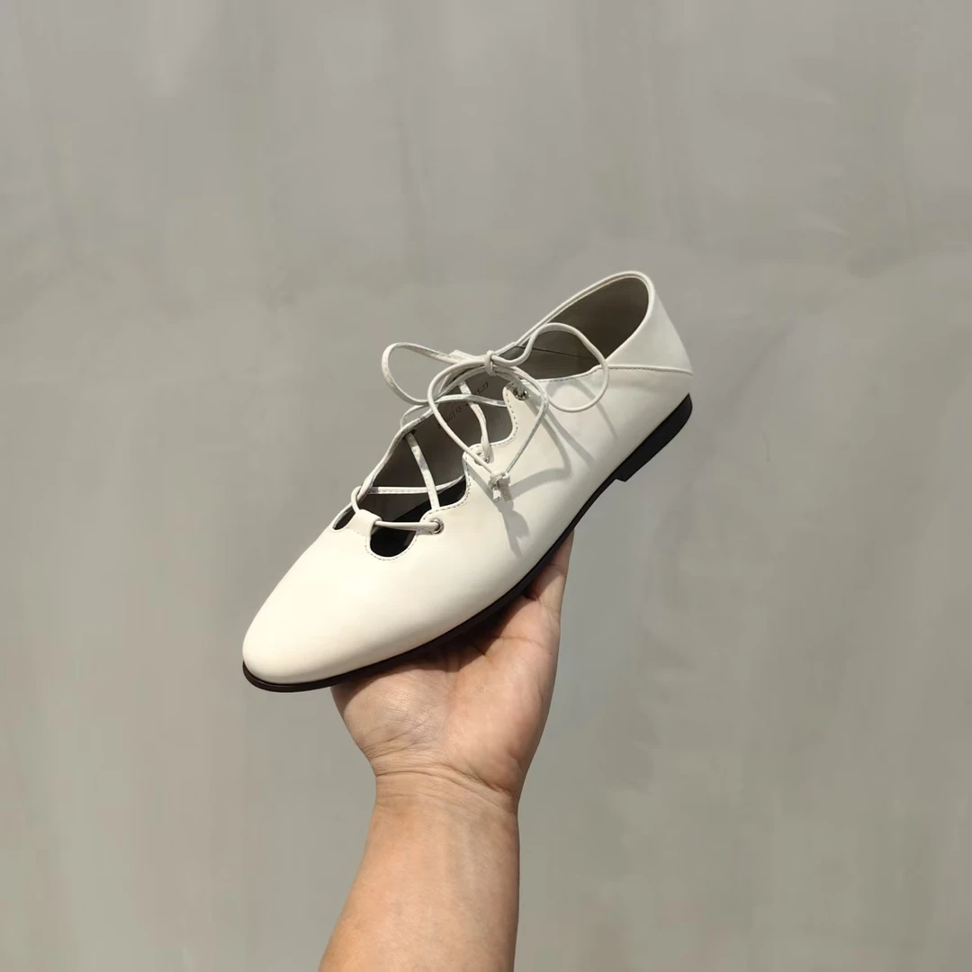 蒂格薇琦2025年春季圆头浅口系带镂空性感时尚牛皮单鞋13060113