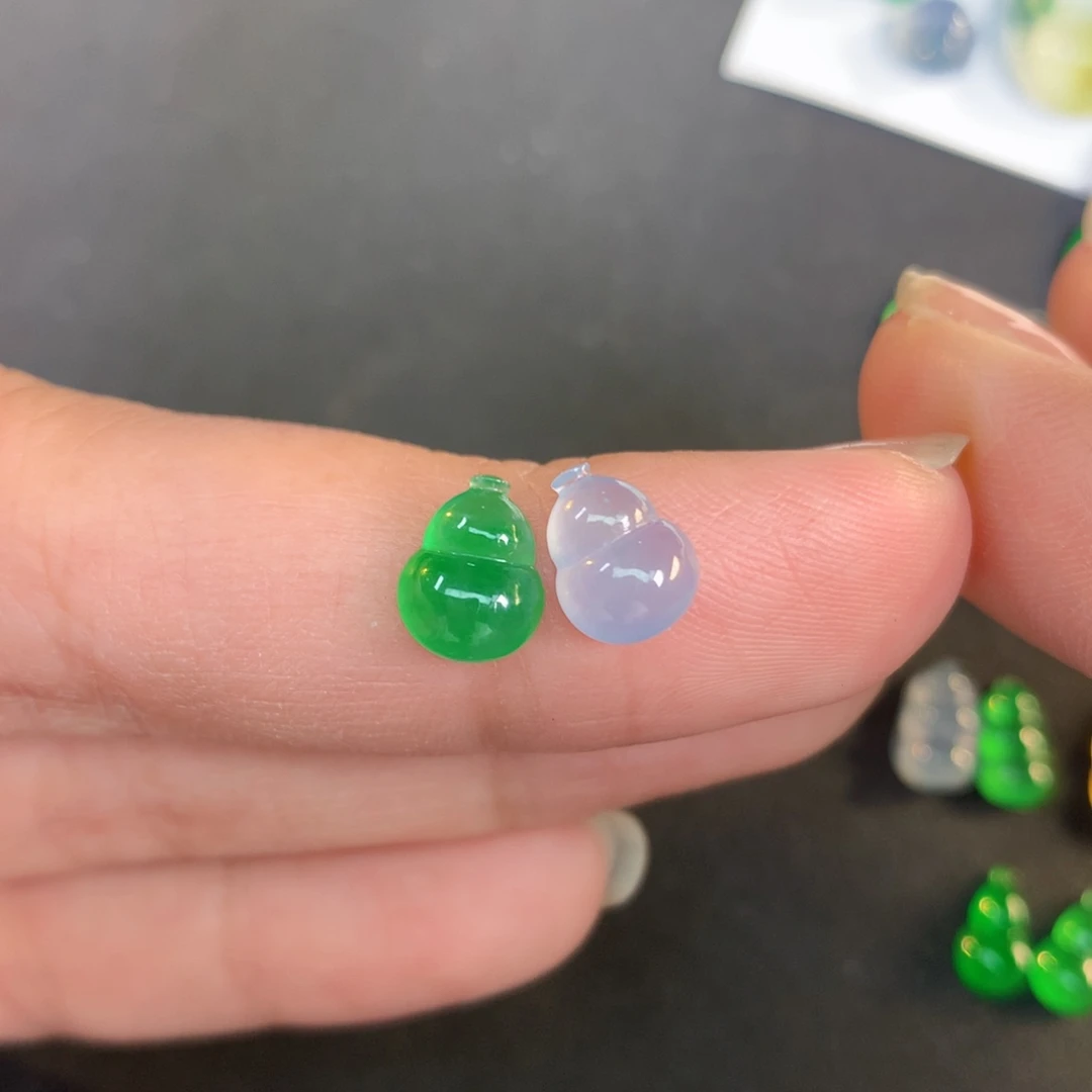 翡翠裸石翡翠8.25-6,51-3.62