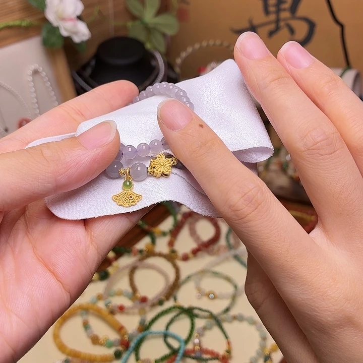 未镶嵌手链和田玉手链