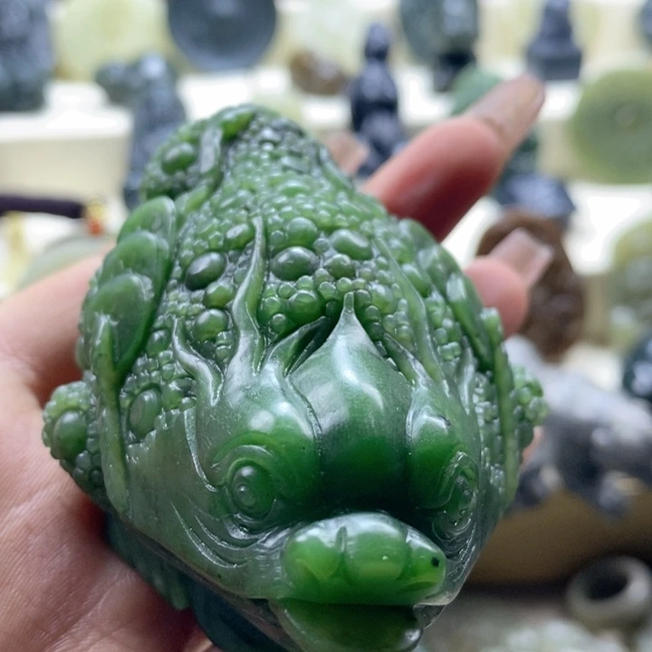 和田玉颈饰未镶嵌浮*