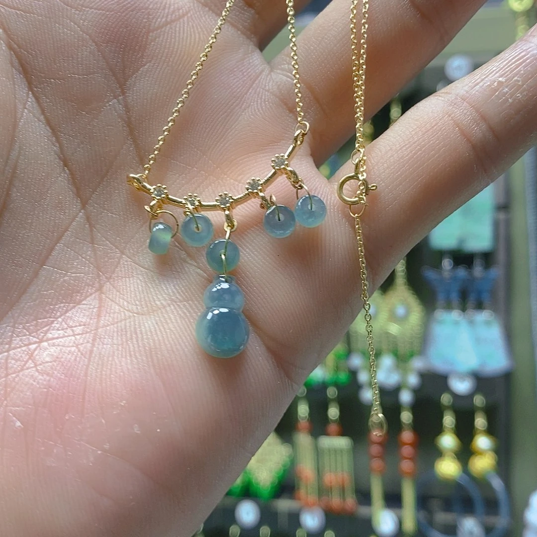未镶嵌翡翠耳饰翡翠