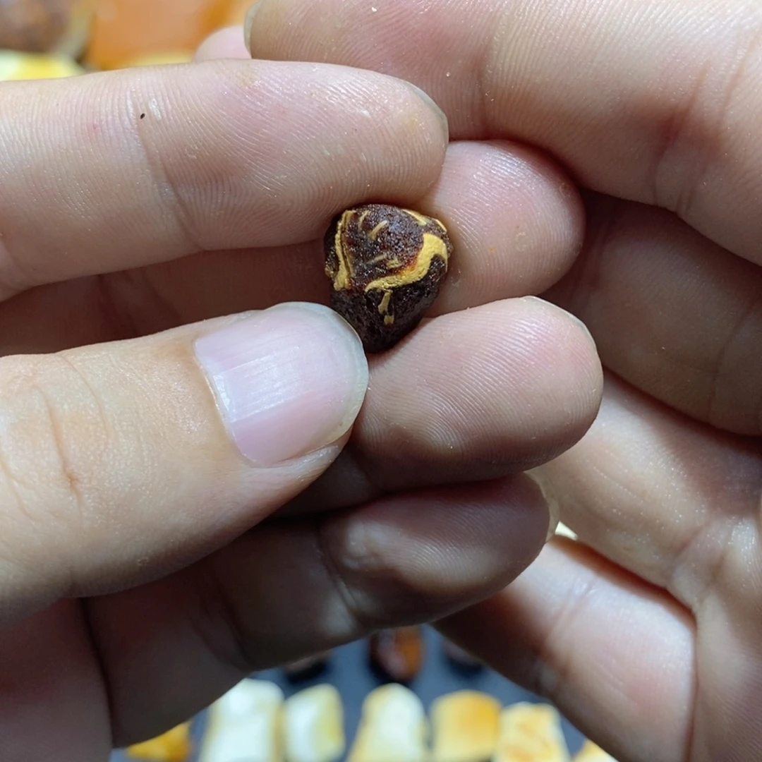 琥珀未镶嵌裸石蜜蜡原石定制