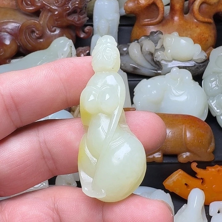 和田玉未镶嵌挂件