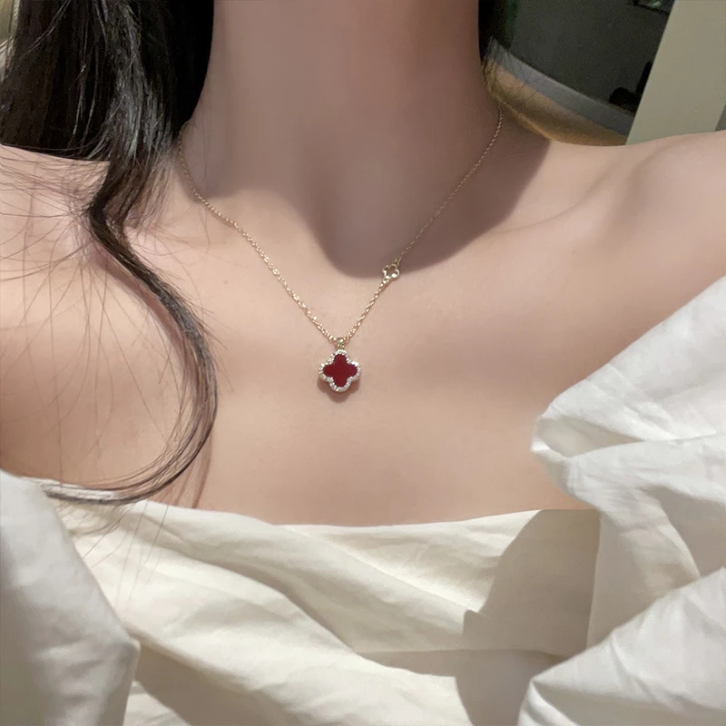 铜锆石项链微镶锆石秋冬锁骨链红色双面四叶项链女爆款设计师锁骨