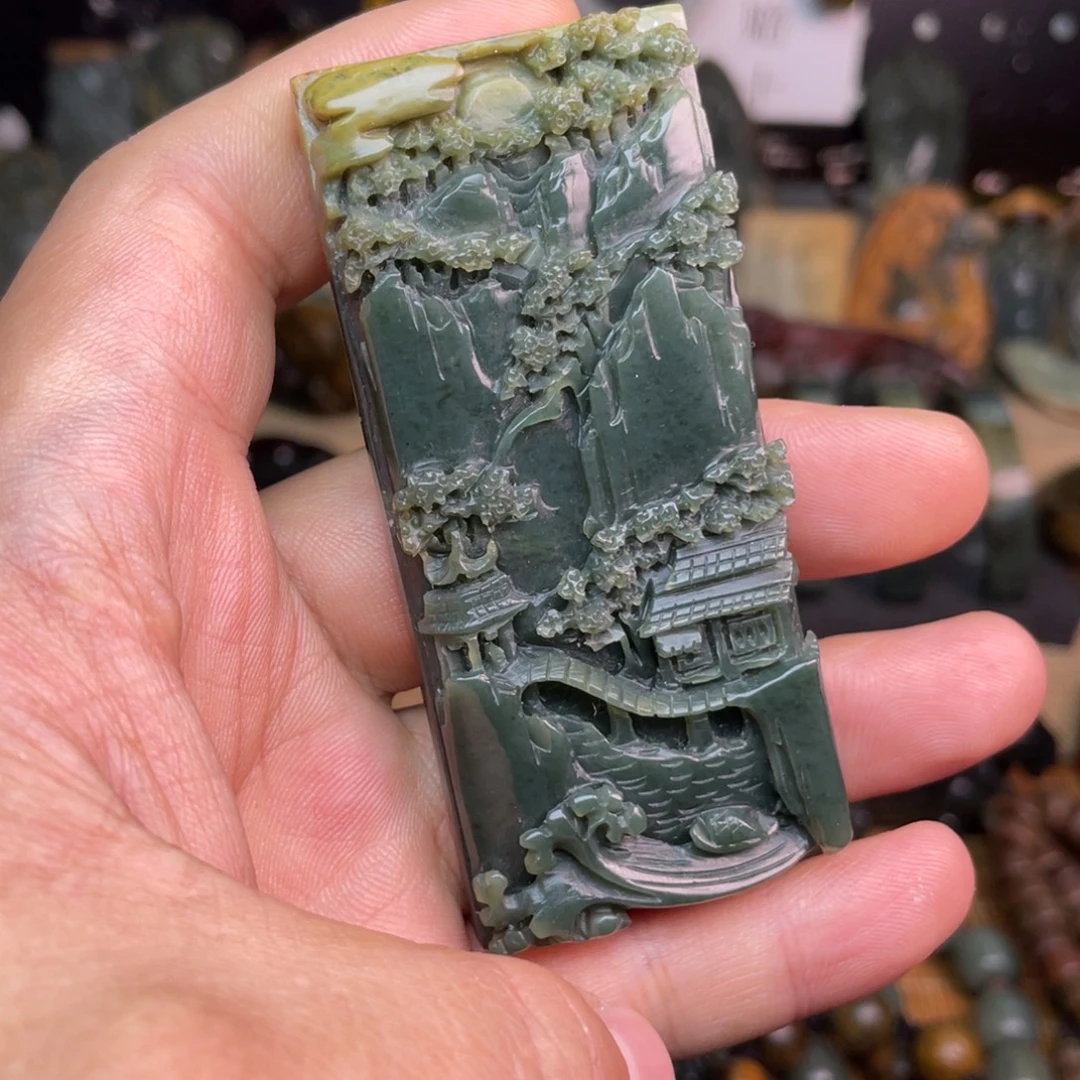 岫岩河磨玉（透闪石质玉）未镶嵌颈饰83×38微瑕