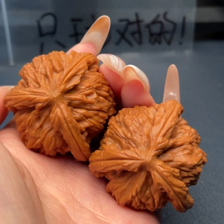 *****吊坠文玩核桃白狮子