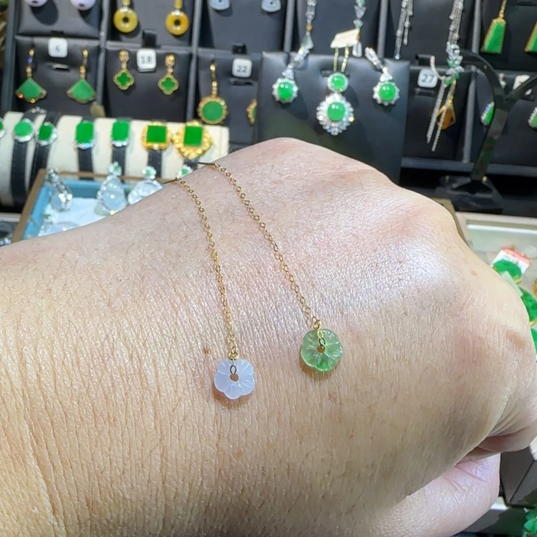 翡翠18K金镶嵌颈饰耳线