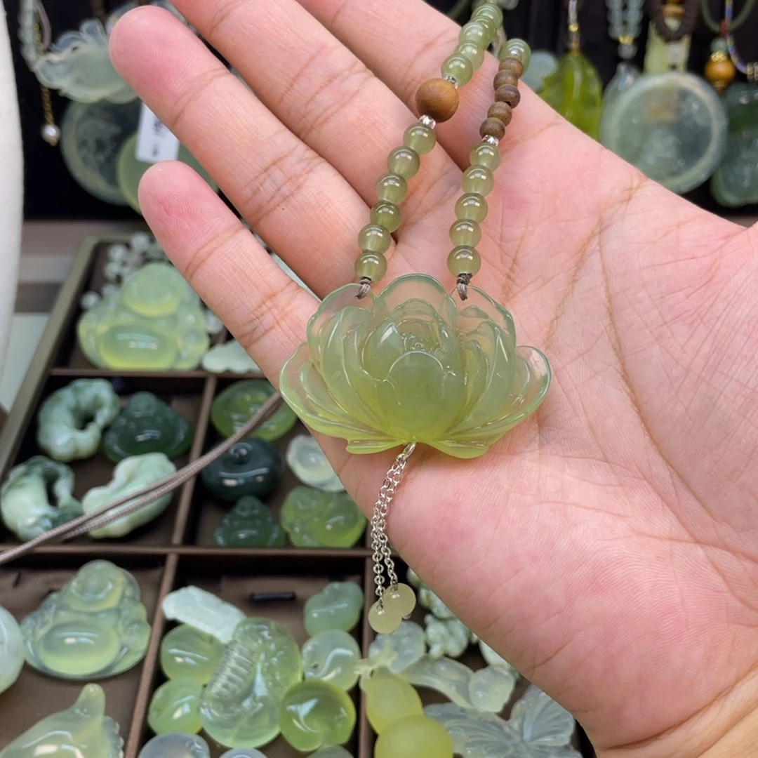 蛇纹石玉未镶嵌项链